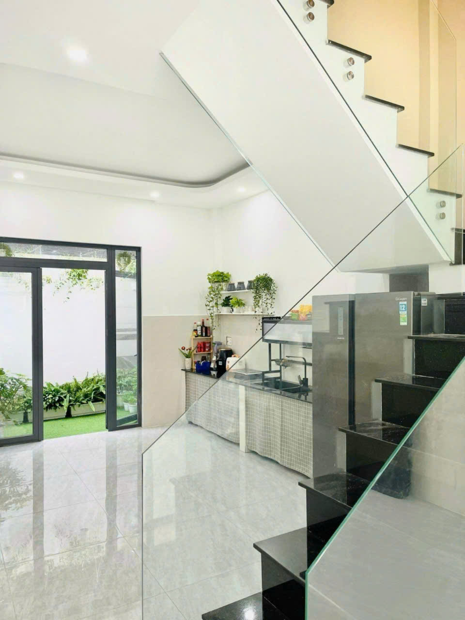 Hiếm Views Tô Hiệu - Hòa Bình 52m2  - 5 tầng mới - HXH 6m THông - Ảnh 3